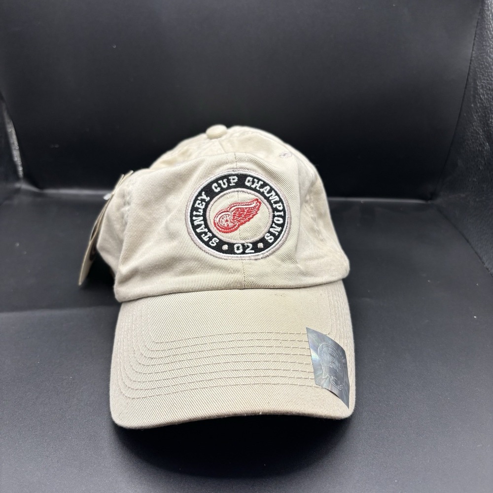 Old time Sports BSW Hat NHL Red Wings 2002 Champions New With Tags